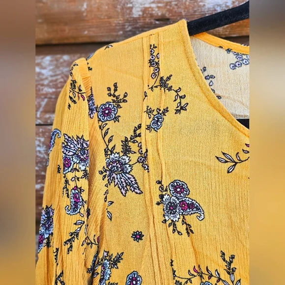 Lauren Conrad Mustard Yellow Floral Crinkle Flutter Ruffle Bell Sleeve Top Tie - Picture 5 of 10